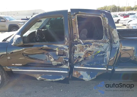 2001 Chevrolet Silverado 1500 Ls из США, поврежденный, VIN 2GCEC19VX11142637